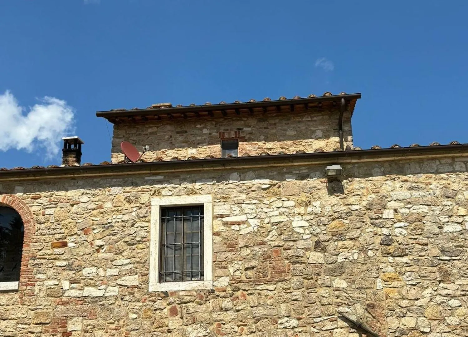 La Torre Di Viepri 호텔 아시아노 0*,  이탈리아